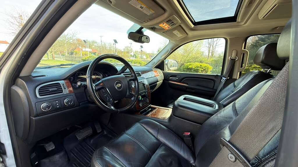 Used 2007 Chevrolet Tahoe LTZ w/ LTZ Preferred Equipment Group image 22