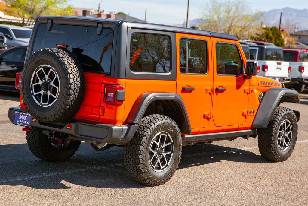 Used 2025 Jeep Wrangler Rubicon w/ Convenience Group image 5