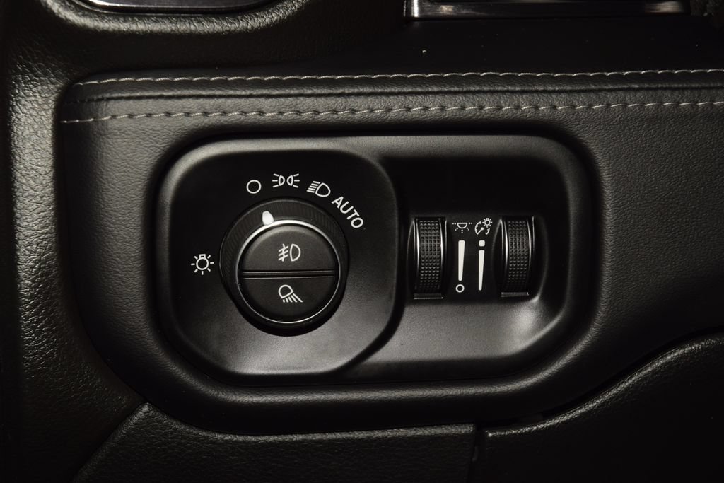 Used 2022 RAM 2500 Limited AWD/4WD image 41
