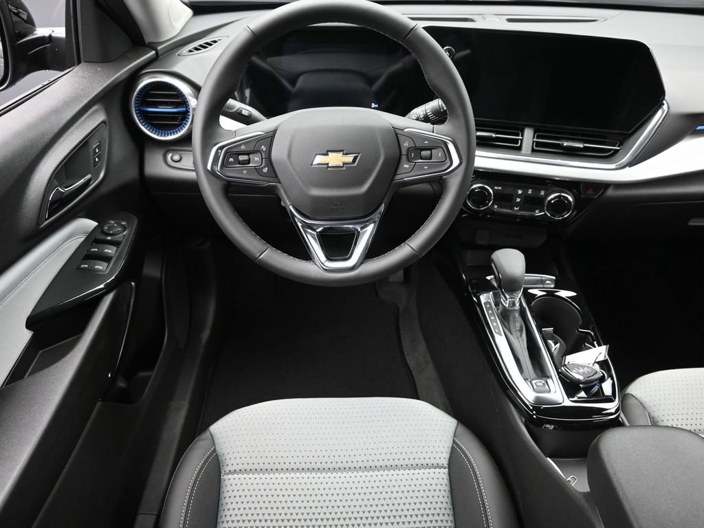 New 2026 Chevrolet Trax LT w/ Driver Confidence Package image 11