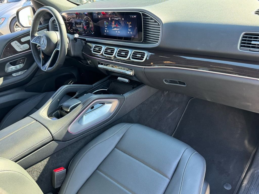 Used 2024 Mercedes-Benz GLE 350 4MATIC w/ 3rd Row Seat Package image 25