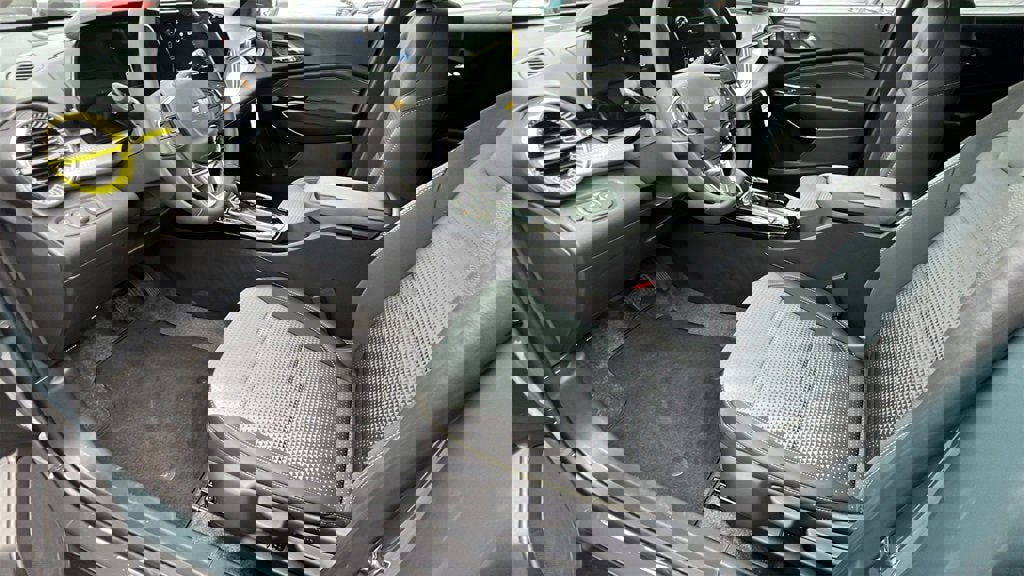 New 2026 Chevrolet Trax LT w/ LT Convenience Package image 13