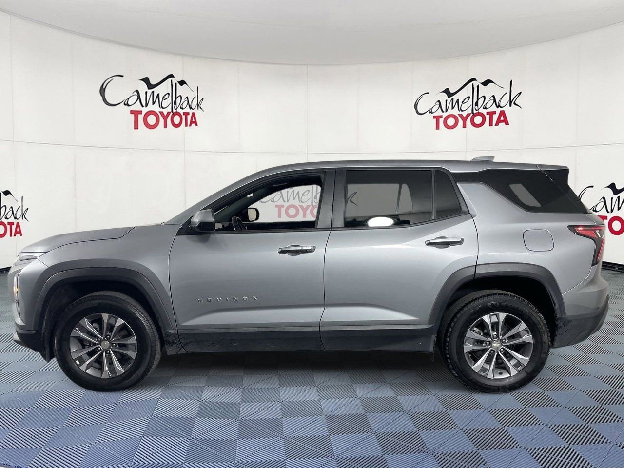 Used 2025 Chevrolet Equinox LT image 4