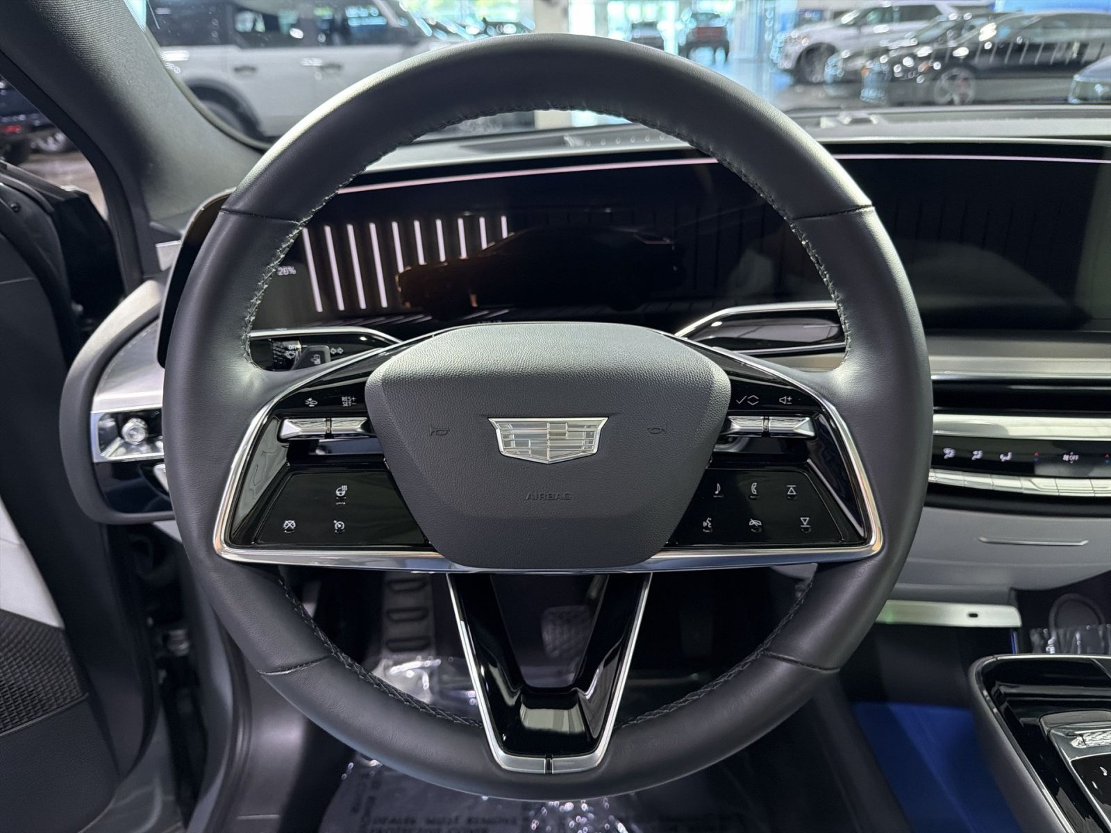 Used 2024 Cadillac Lyriq Luxury AWD/4WD image 27