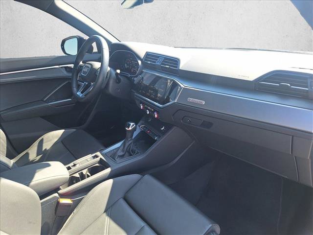 Used 2024 Audi Q3 2.0T Premium Plus w/ Premium Plus Package AWD/4WD image 19