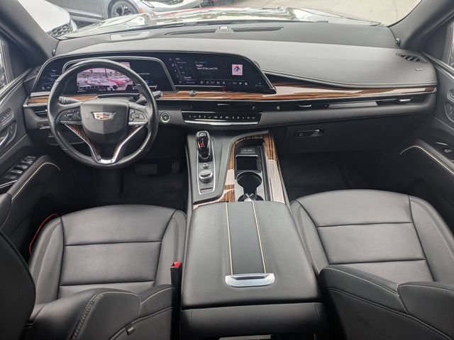 Used 2021 Cadillac Escalade Luxury RWD image 13
