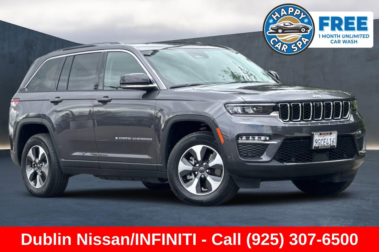 Used 2023 Jeep Grand Cherokee 4WD 4xe w/ Luxury Tech Group II image 1