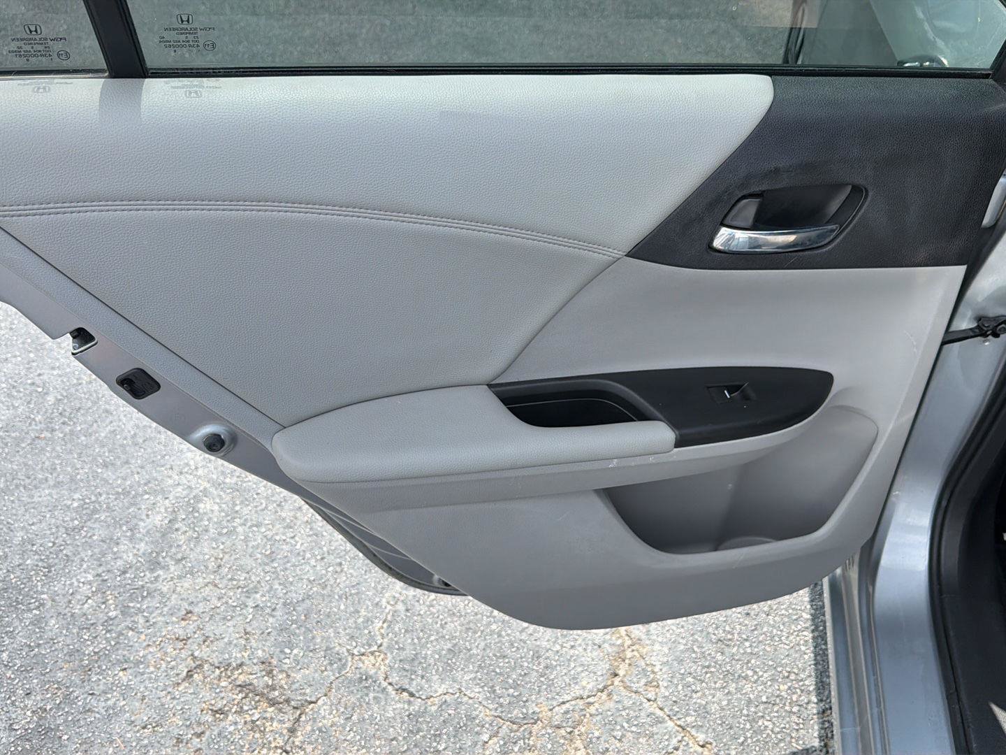 Used 2016 Honda Accord EX image 17