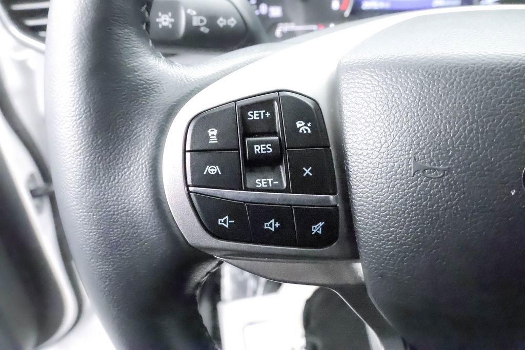 Used 2022 Ford Explorer Limited w/ Limited Technology Package image 16