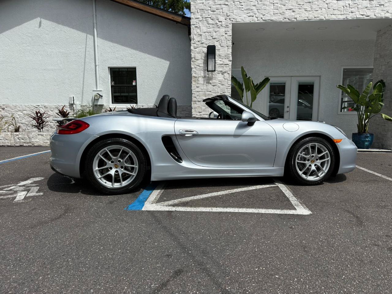 Used 2015 Porsche Boxster RWD image 18