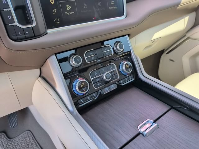 Certified 2024 GMC Yukon Denali AWD/4WD image 23