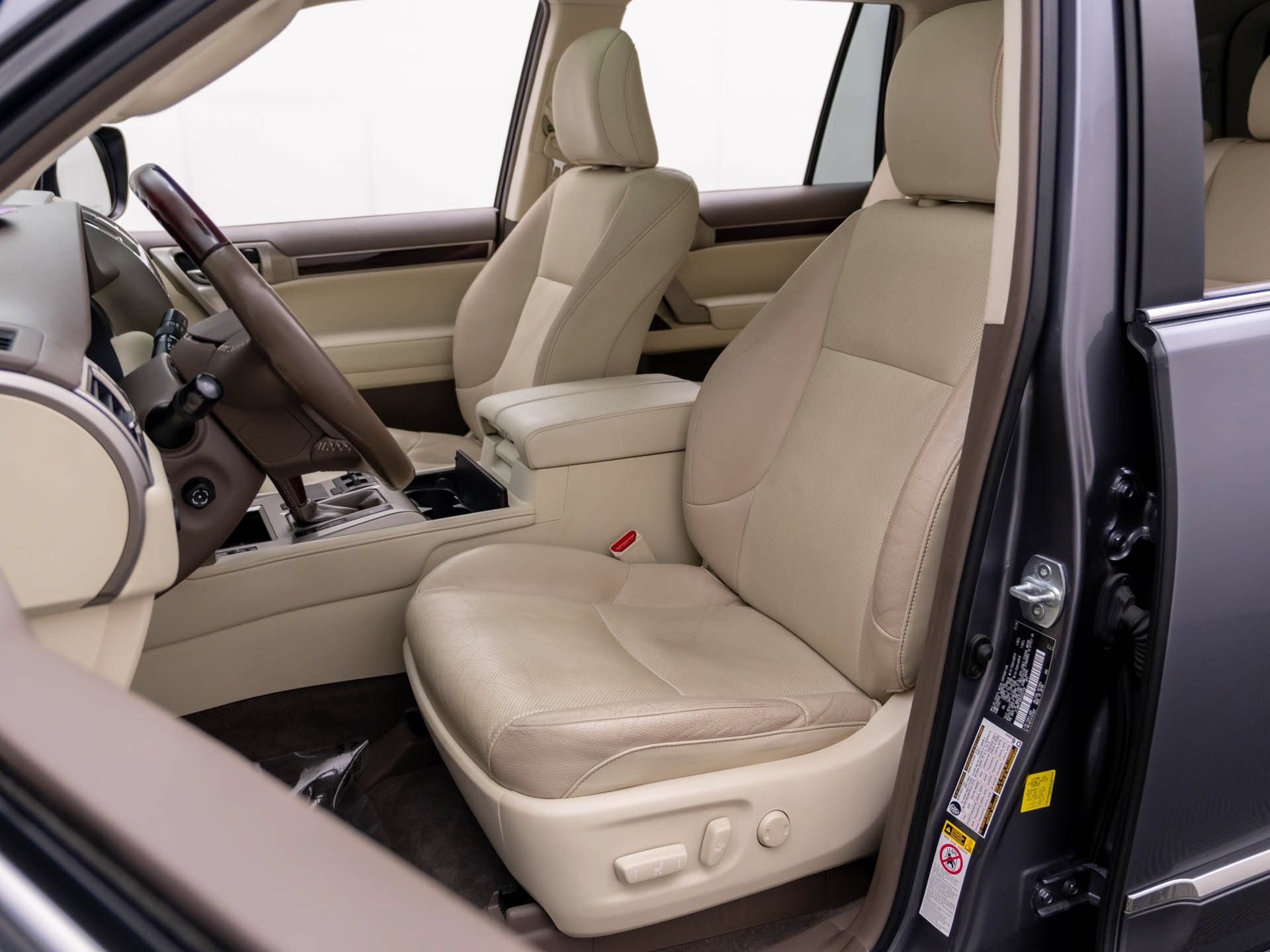 Used 2019 Lexus GX 460 Premium w/ Premium Package AWD/4WD image 16