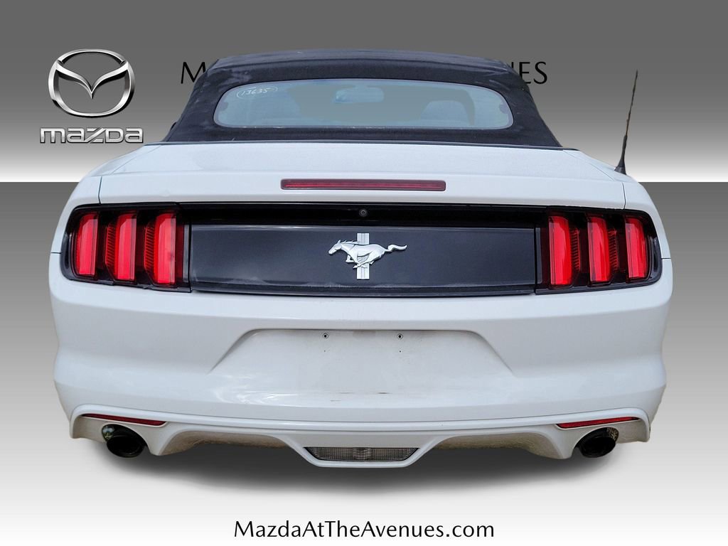 Used 2016 Ford Mustang Convertible image 18
