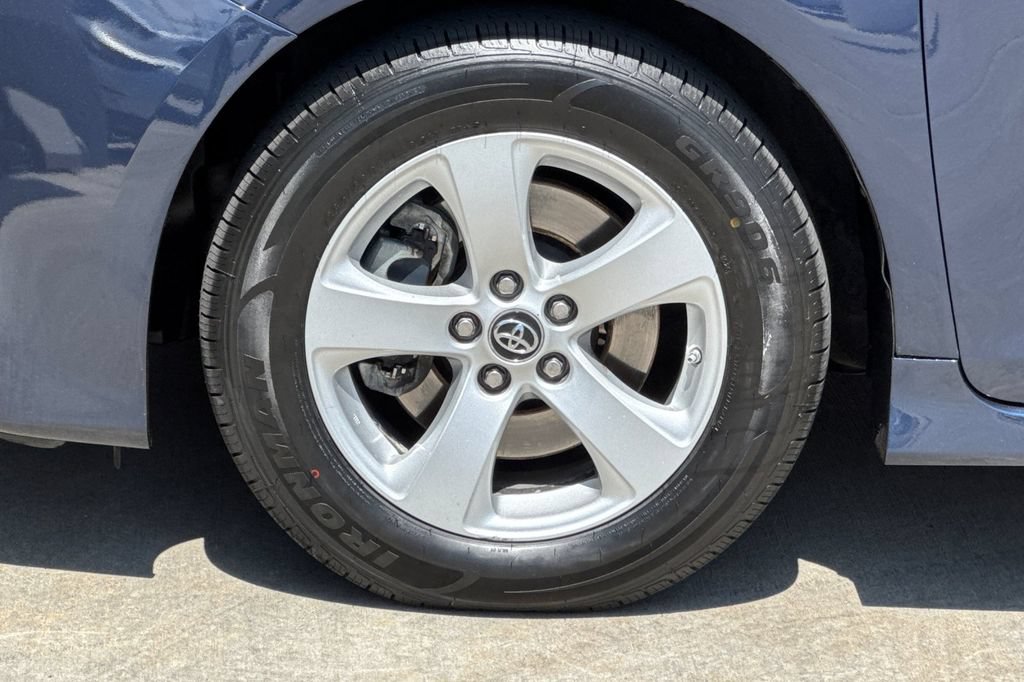 Used 2020 Toyota Sienna LE w/ LE Preferred Package FWD image 33