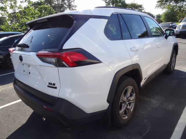 Used 2024 Toyota RAV4 XLE AWD/4WD image 5
