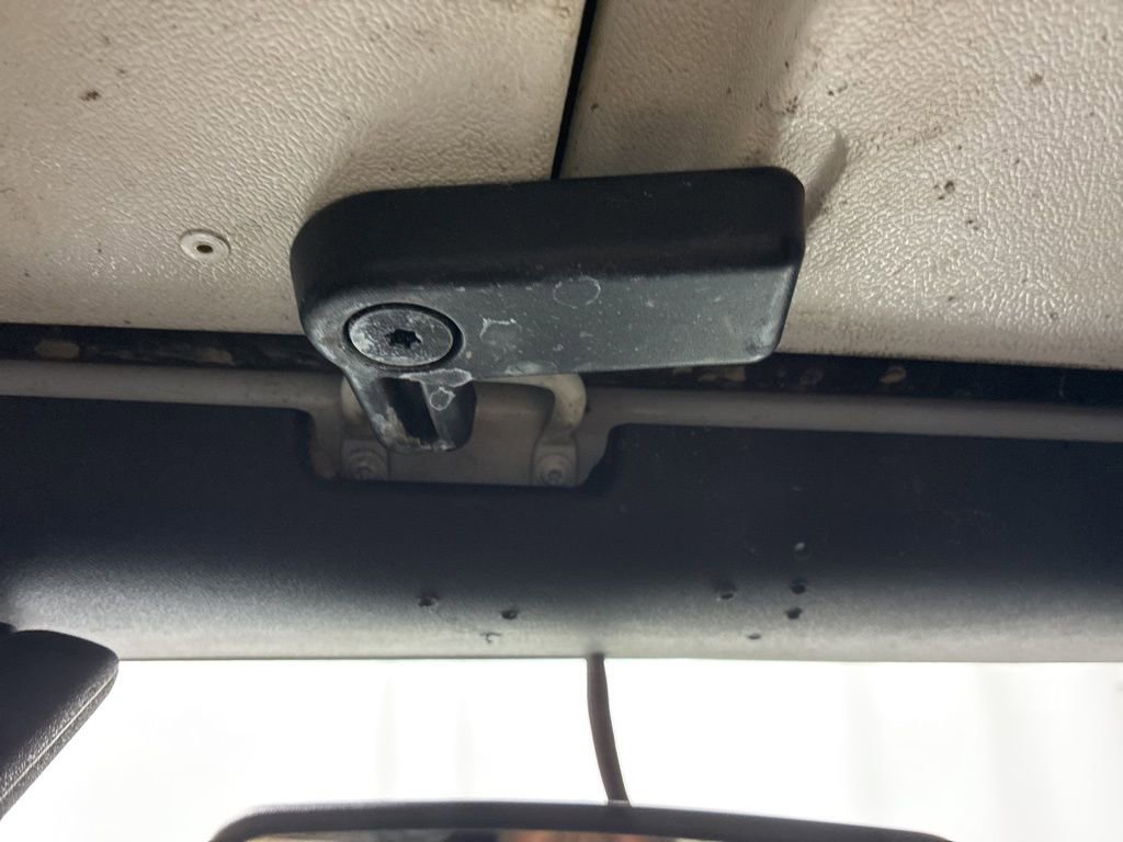 Used 2016 Jeep Wrangler Sahara image 15