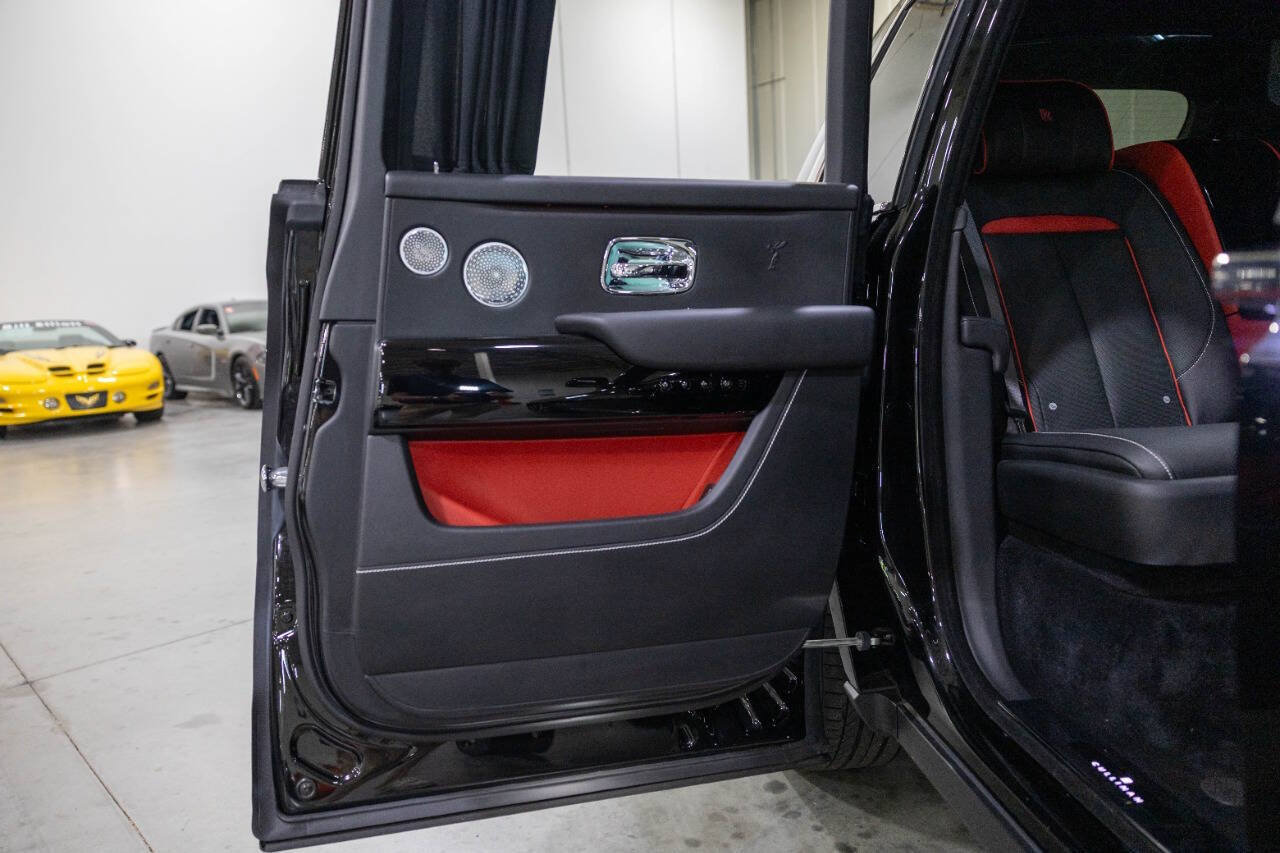 Used 2020 Rolls-Royce Cullinan AWD/4WD image 33