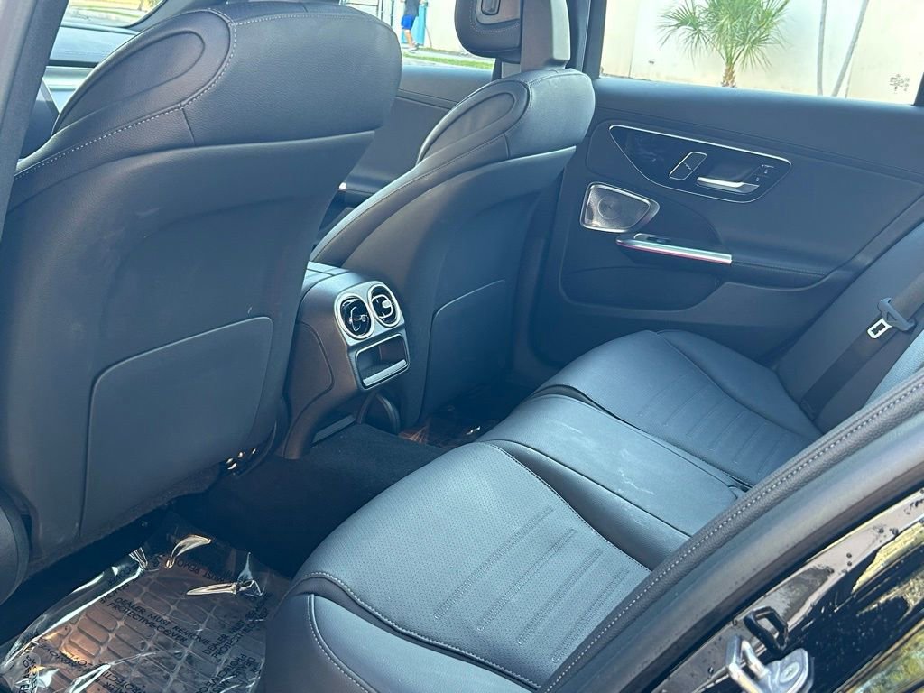 Used 2025 Mercedes-Benz C 300 4MATIC Sedan image 51