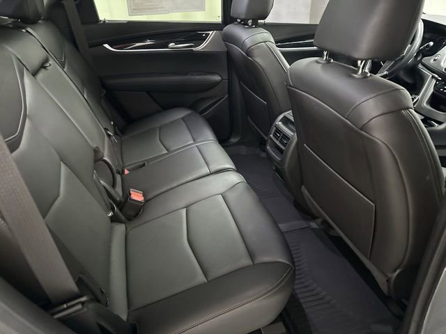 Certified 2023 Cadillac XT5 Premium Luxury w/ LPO, Floor Liner Package image 18