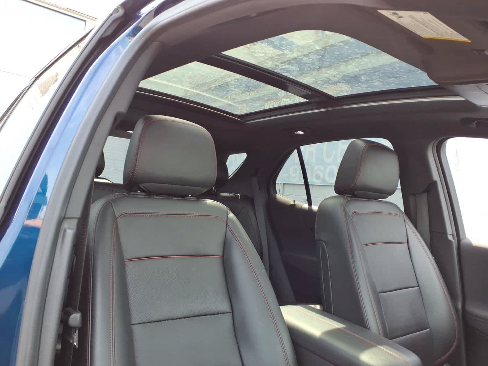 Used 2022 Chevrolet Equinox RS w/ RS Leather Package AWD/4WD image 23