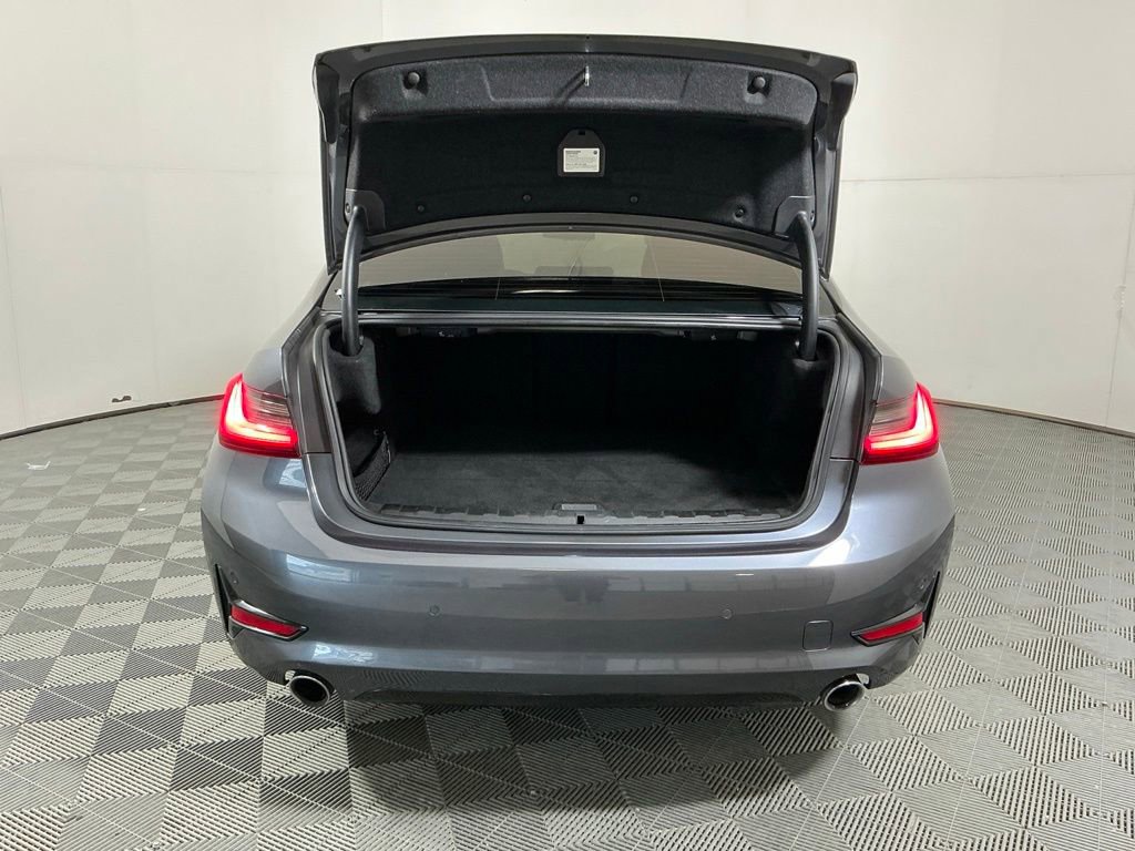 Used 2021 BMW 330e w/ Convenience Package RWD image 28