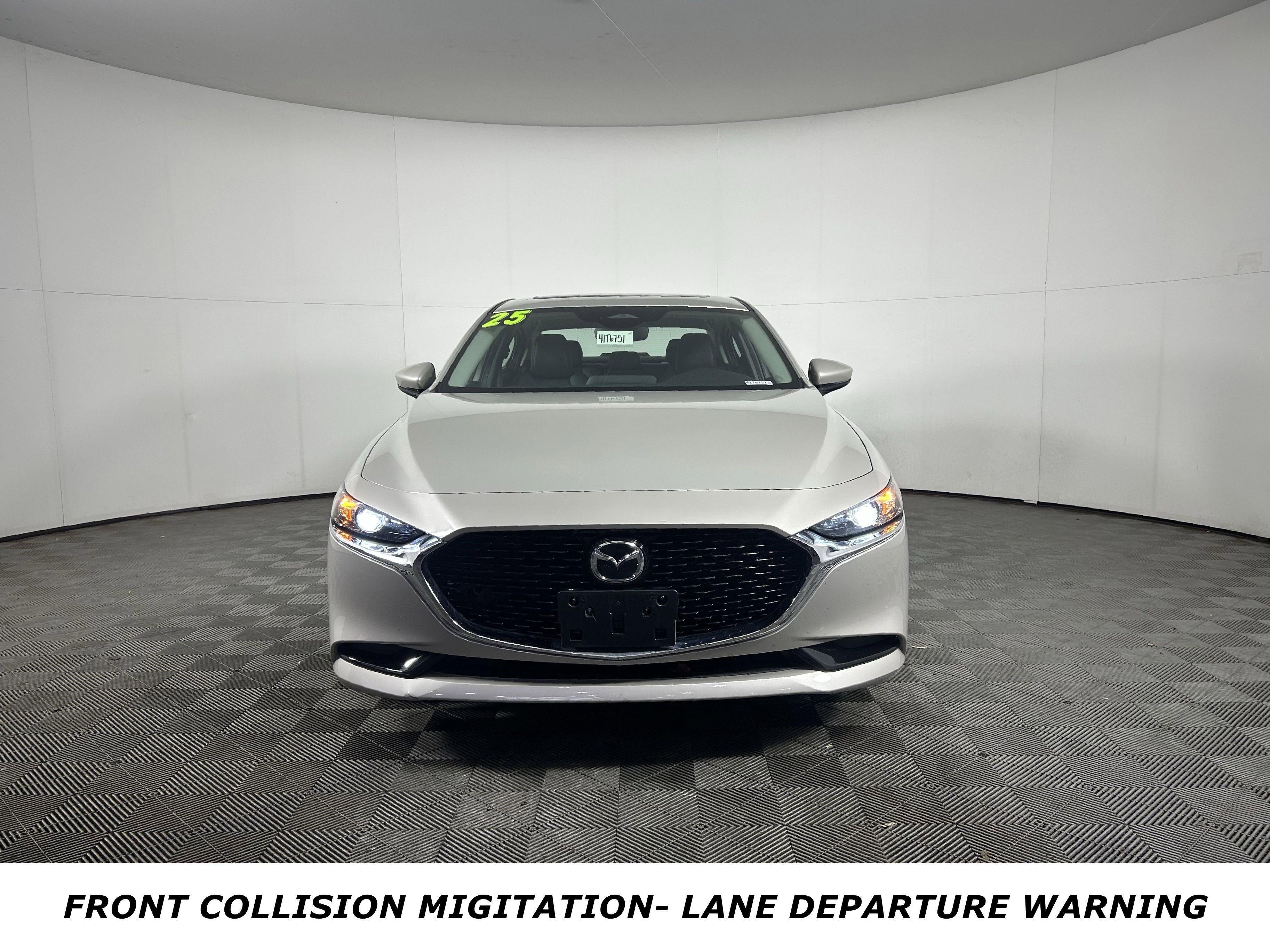 Used 2025 MAZDA MAZDA3 s image 2