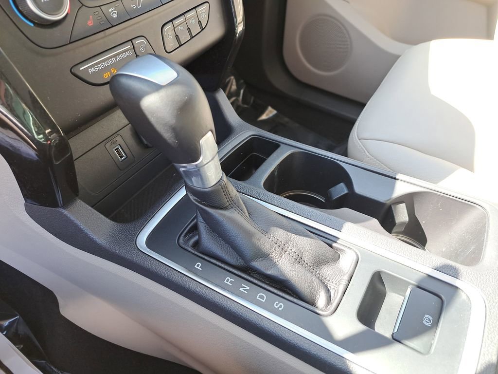 Used 2018 Ford Escape Titanium w/ Ford Safe & Smart Package image 27