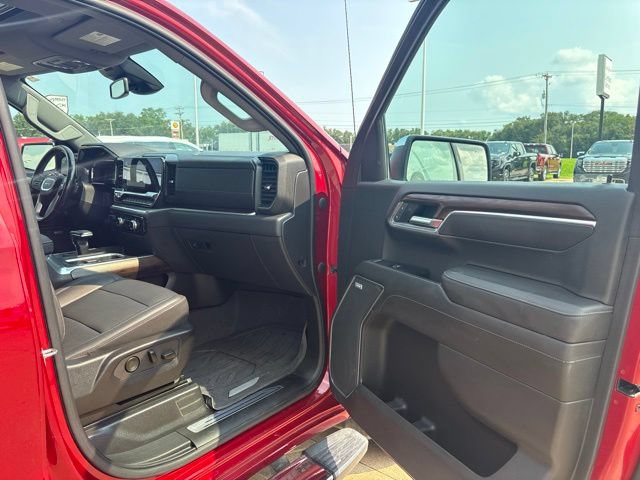 Used 2022 GMC Sierra 1500 SLT w/ SLT Premium Plus Package AWD/4WD image 41