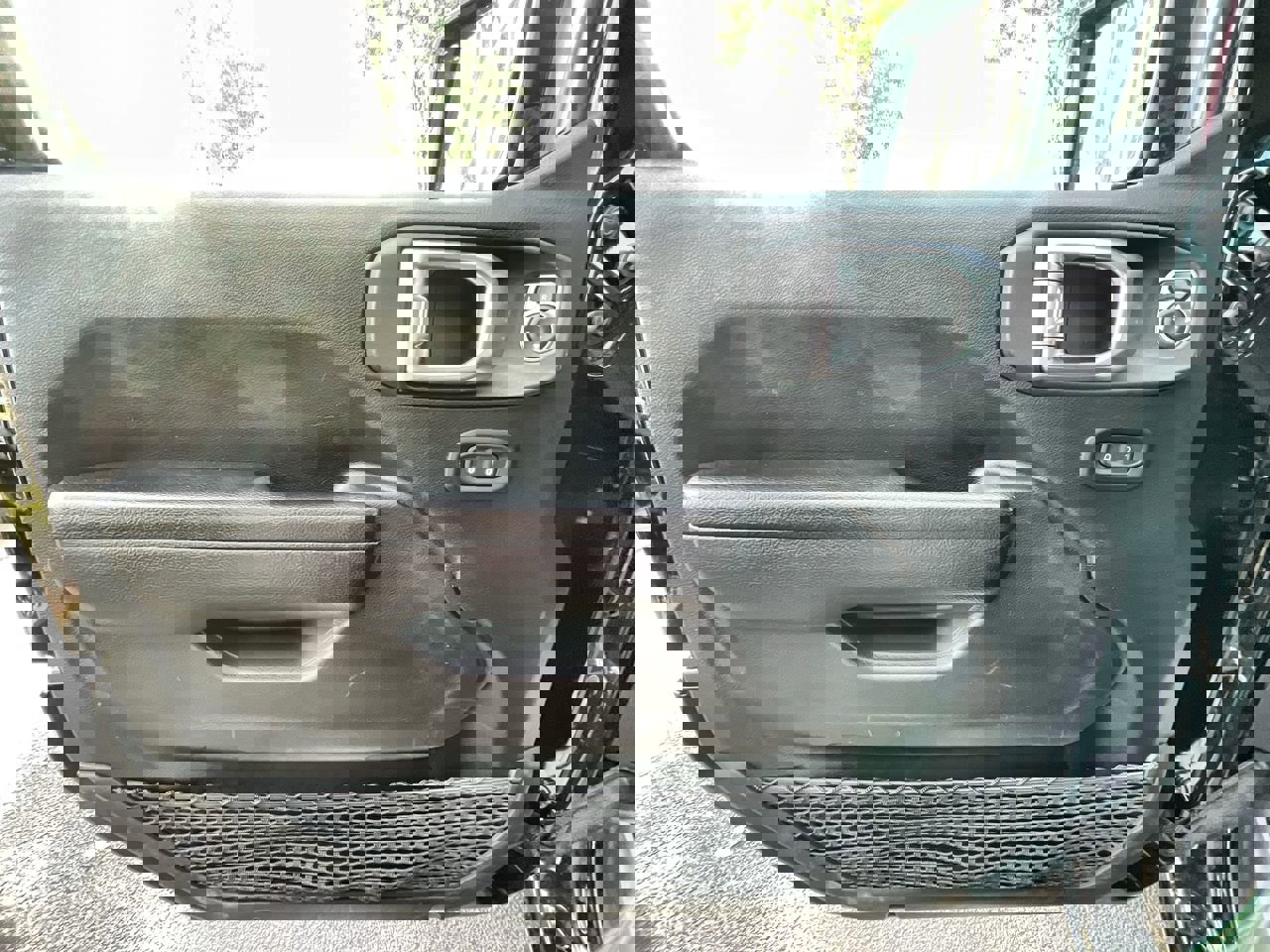 Used 2023 Jeep Gladiator Sport image 22