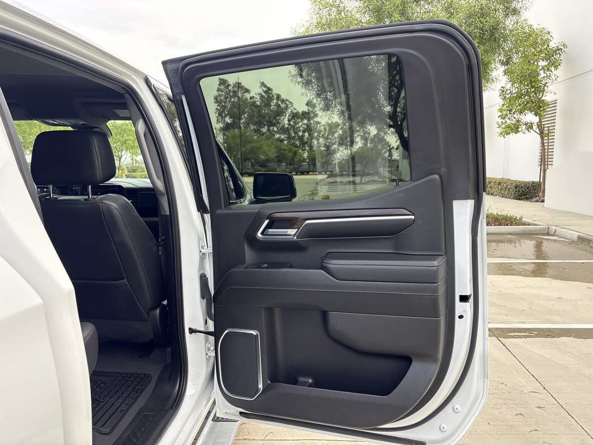 Used 2023 GMC Sierra 1500 SLT w/ SLT Premium Package AWD/4WD image 13
