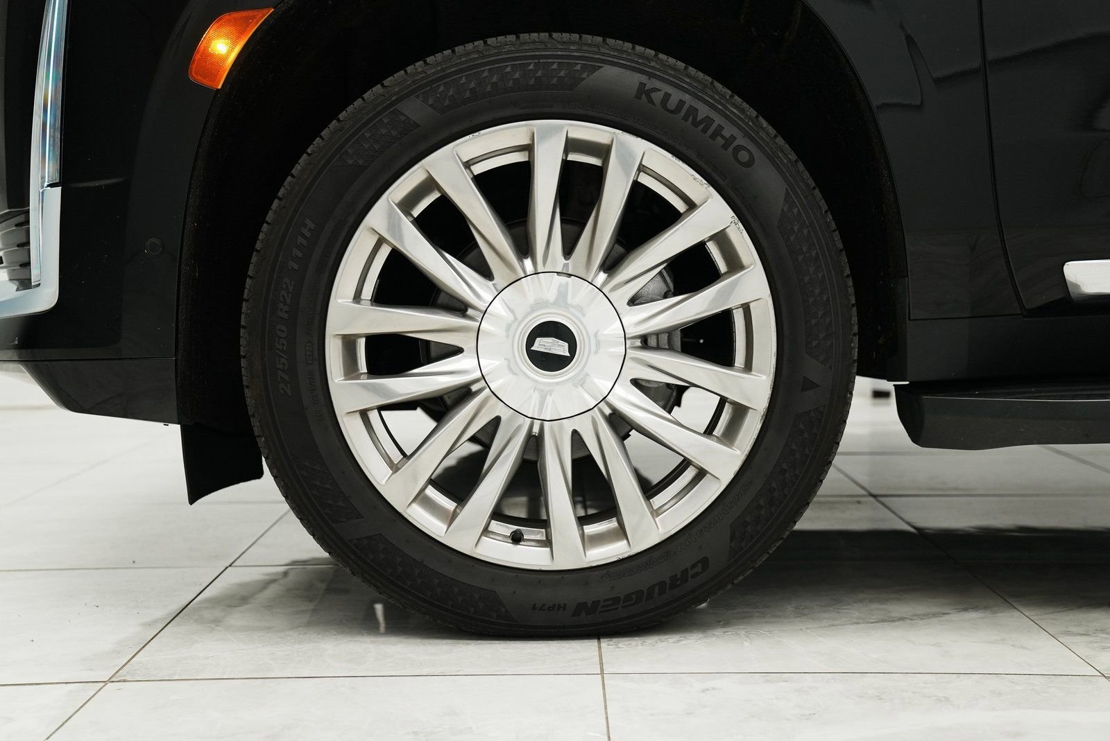 Used 2021 Cadillac Escalade ESV Premium Luxury image 32