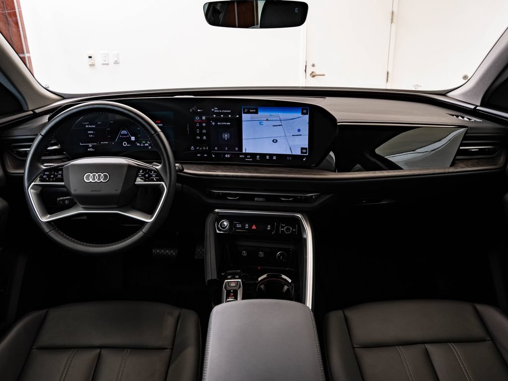 Certified 2025 Audi Q5 Premium Plus w/ Premium Plus AWD/4WD image 32