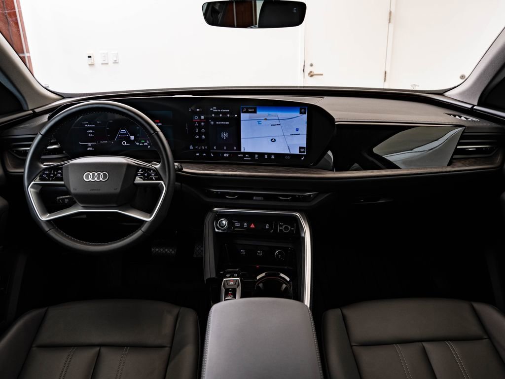 Used 2025 Audi Q5 Premium Plus w/ Premium Plus AWD/4WD image 32
