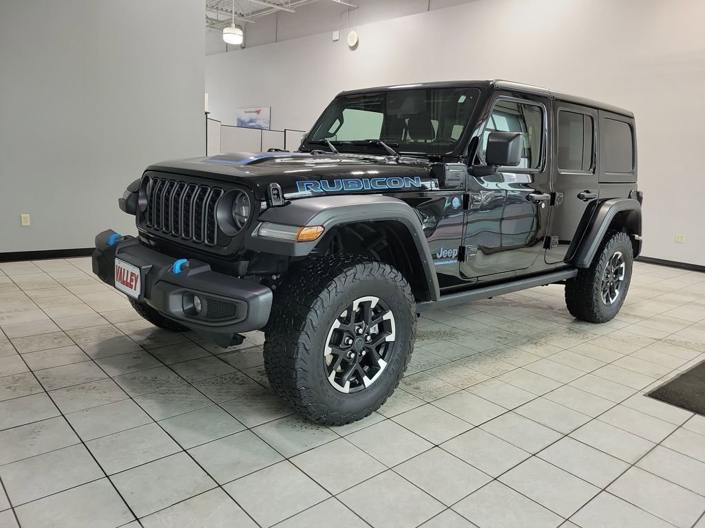 Used 2024 Jeep Wrangler Unlimited Rubicon 4xe image 3