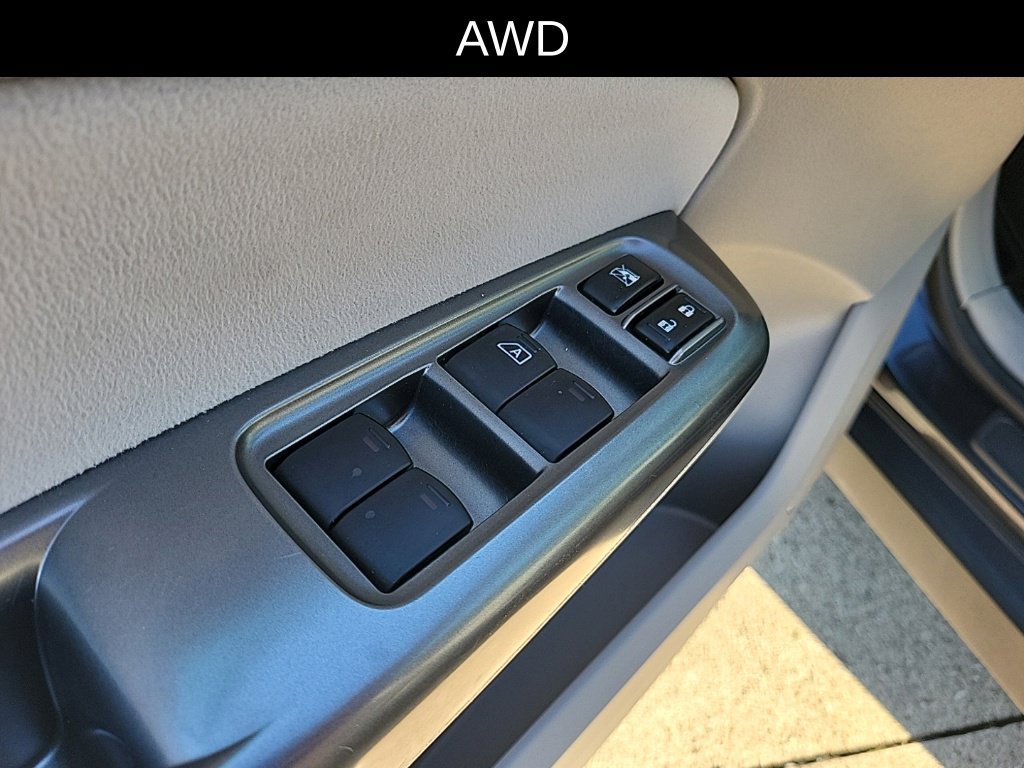 Used 2013 Subaru Forester 2.5X Limited AWD/4WD image 18
