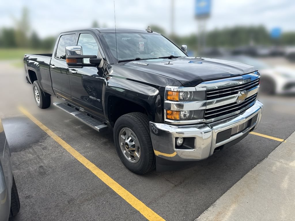 Used 2015 Chevrolet Silverado 2500 LT w/ LT Convenience Package AWD/4WD image 6