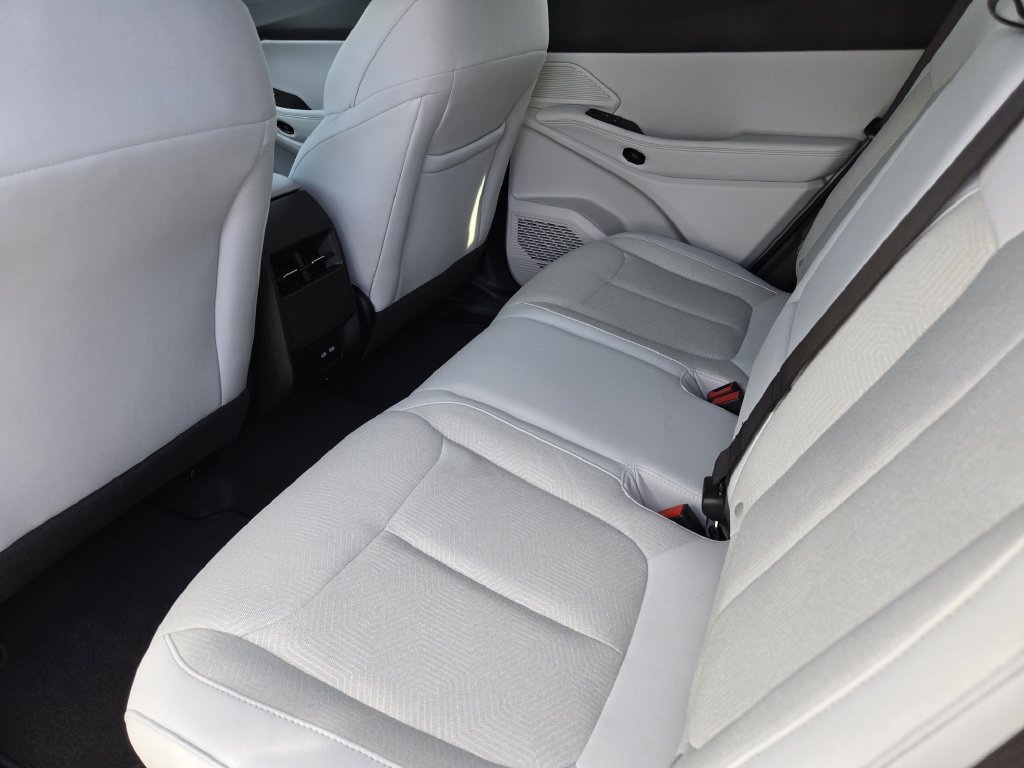 New 2026 Jeep Cherokee Laredo AWD/4WD image 21