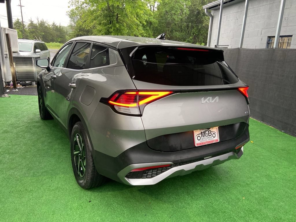 Used 2023 Kia Sportage LX AWD/4WD image 7
