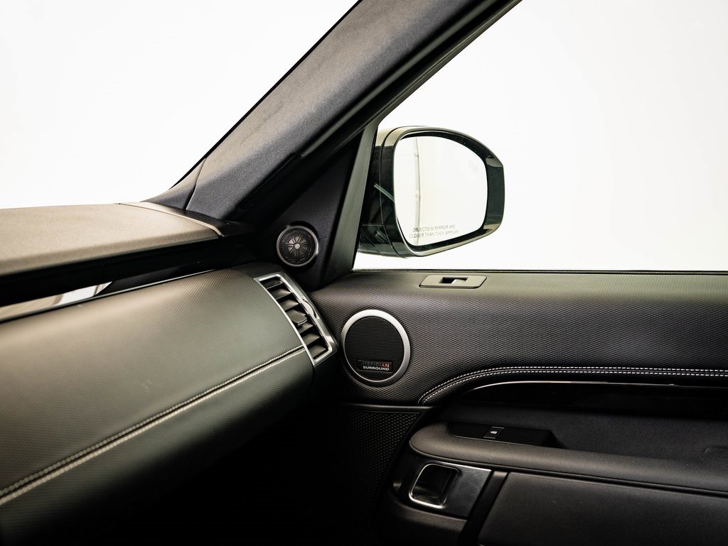 Used 2023 Land Rover Discovery S R-Dynamic image 33