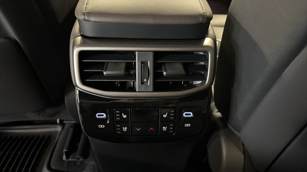 New 2026 Lexus RX 350 AWD image 29