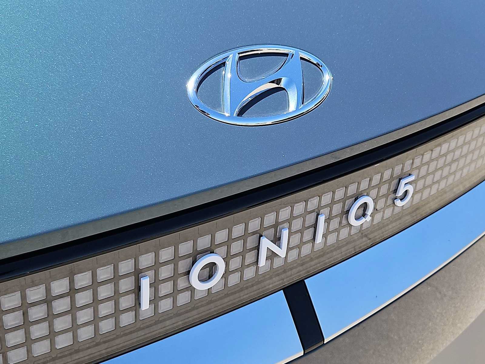 Certified 2024 Hyundai Ioniq 5 Limited RWD image 12