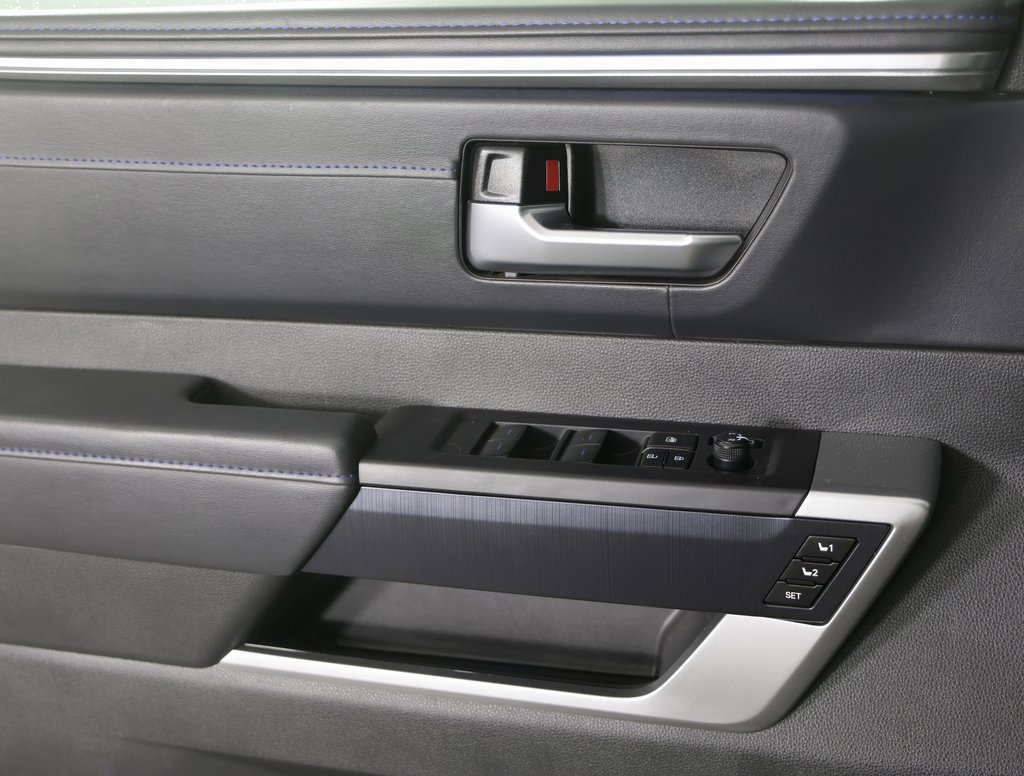Used 2024 Toyota Tundra Platinum image 18