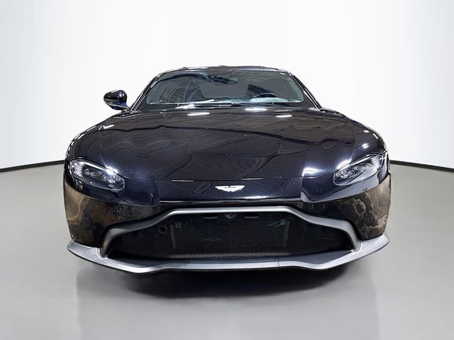 Used 2020 Aston Martin V8 Vantage Coupe image 3