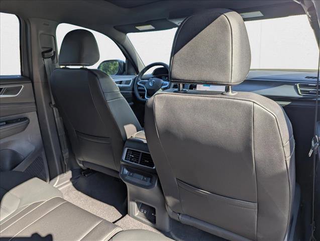 New 2026 Volkswagen Atlas Cross Sport SEL R-Line image 28