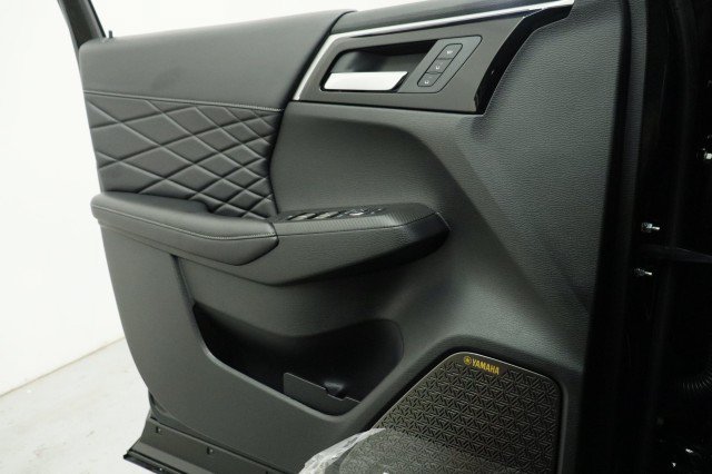 New 2026 Mitsubishi Outlander SEL Black Edition FWD image 15