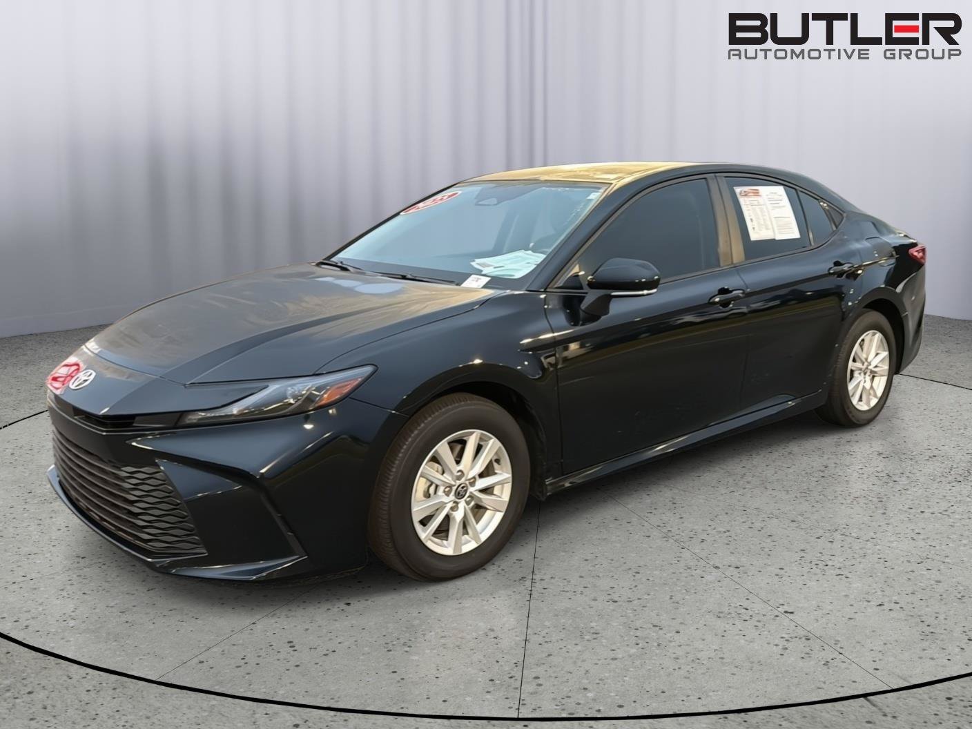 Used 2025 Toyota Camry LE w/ Convenience Package AWD/4WD image 2