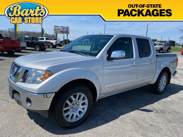 Used 2013 Nissan Frontier SL w/ Moonroof Pkg image 3