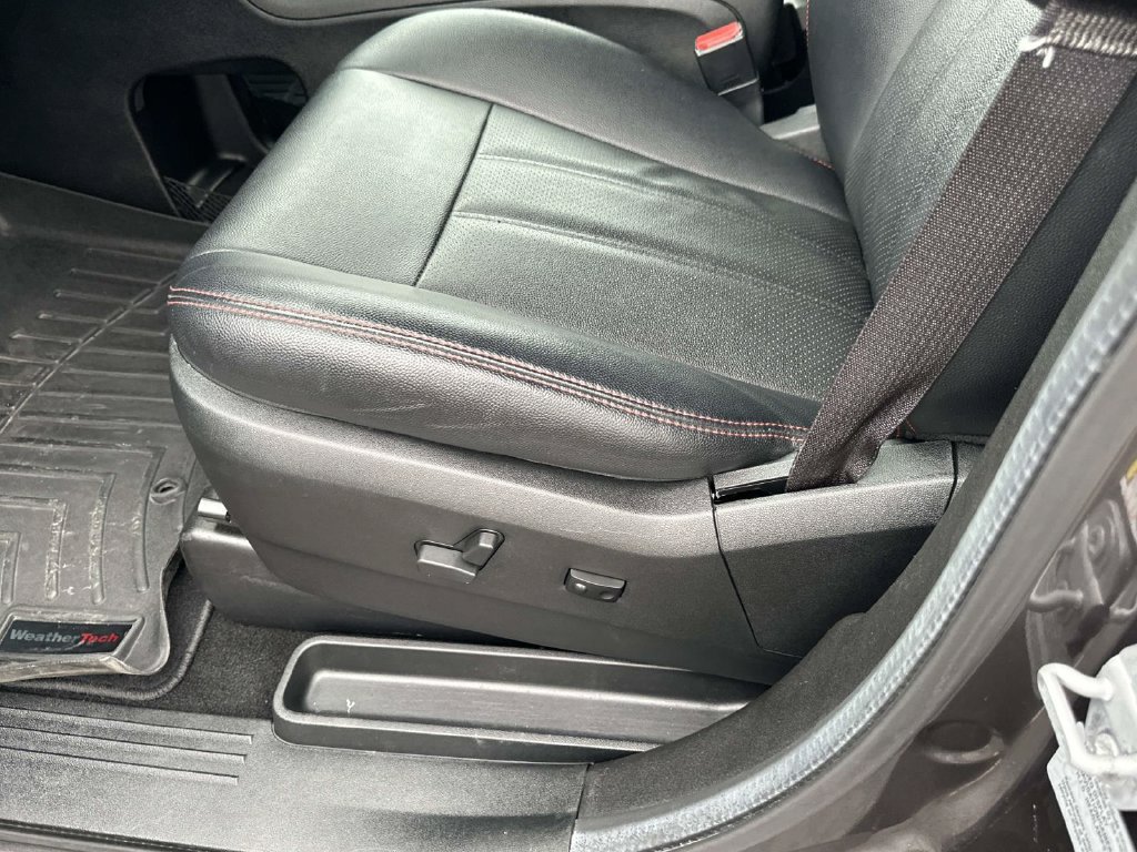 Used 2017 Dodge Grand Caravan GT FWD image 19