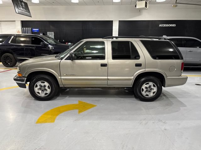Used 2004 Chevrolet Blazer LS w/ Preferred Equipment Group AWD/4WD image 3