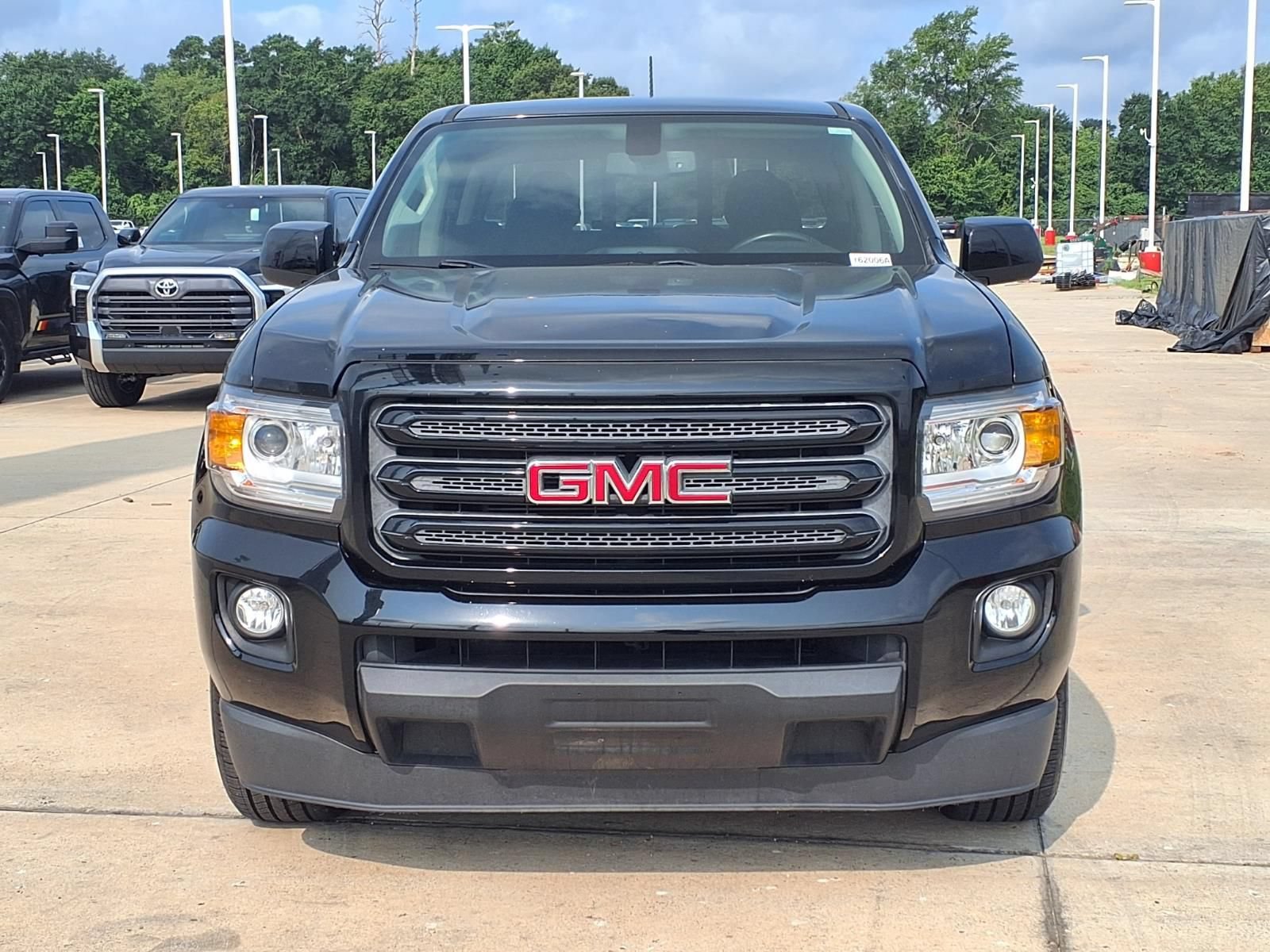 Used 2019 GMC Canyon SLE w/ Elevation Edition RWD image 4